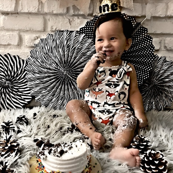 Meet your posher Claudia from Audrey + Ayden - Picture 8 of 8